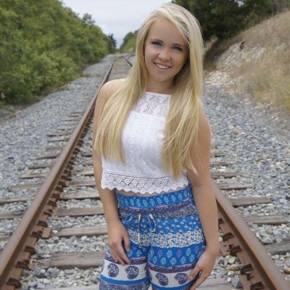 Abercrombie crop top